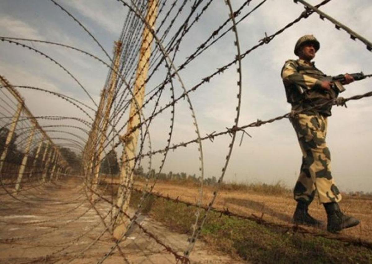 J&K: 2 men arrested along the international border for spying for Pakistan