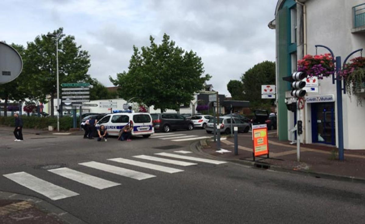 France attack: Priest Killed near Rouen