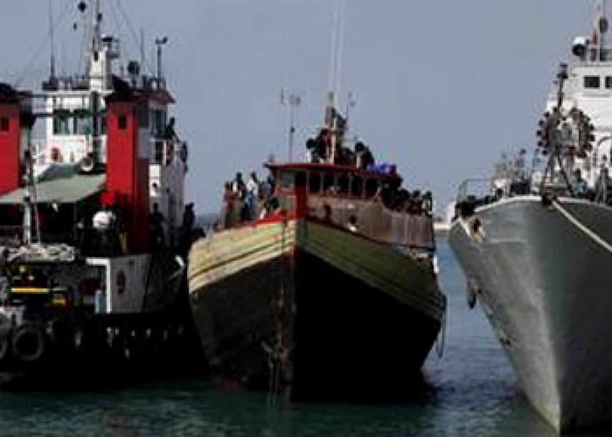 Lankan Navy arrests two persons with 50 kilograms of gelignite