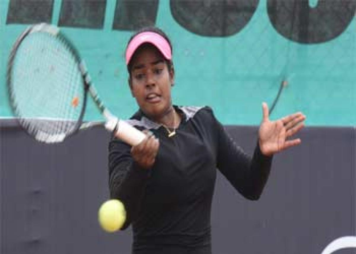 Sai Samhitha stuns Vaishnavi