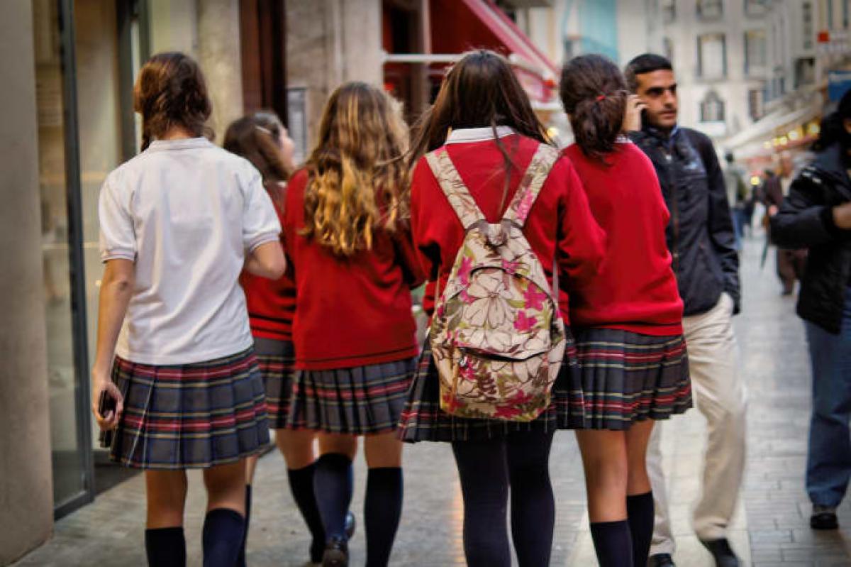 UK school plans to introduce gender-neutral uniforms