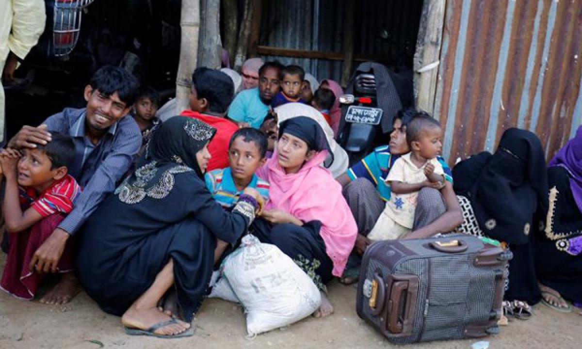 Bangladesh summons Myanmar envoy over Rohingya influx