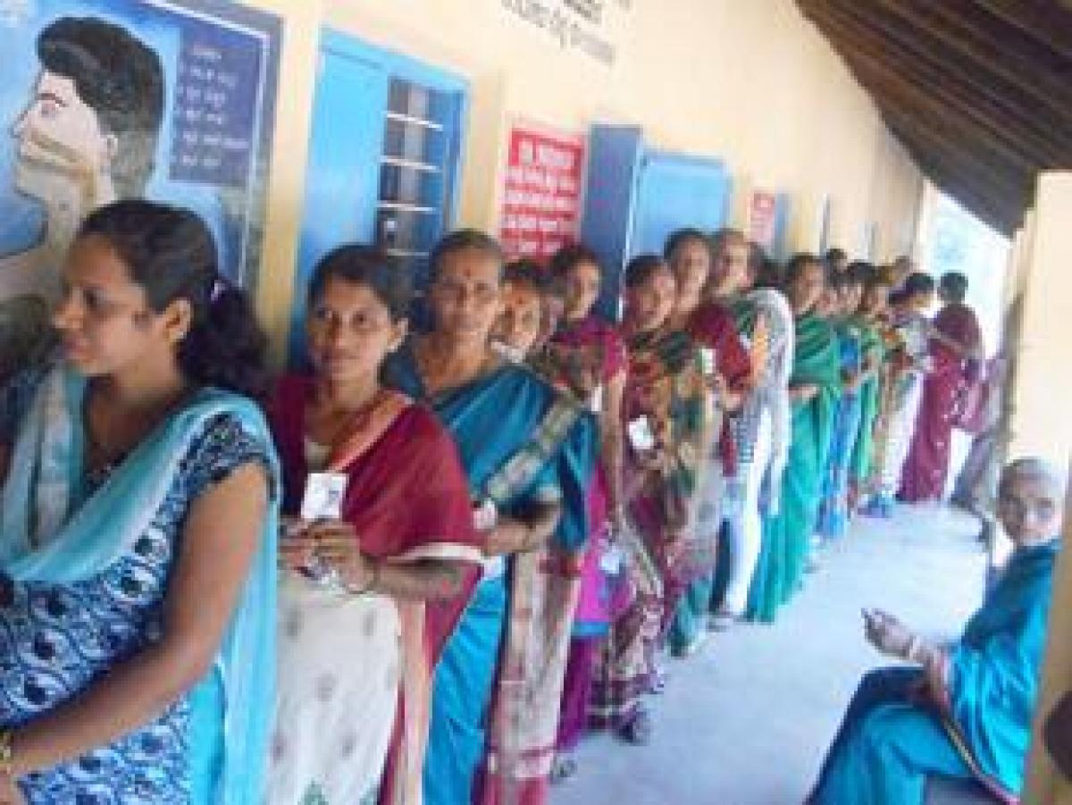 Brisk polling in major parts of Tamil Nadu