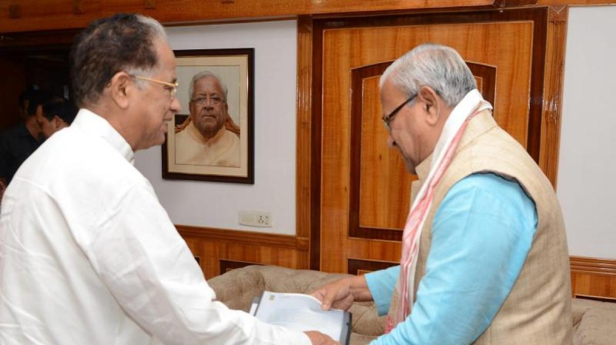 After poll defeat, Tarun Gogoi resigns as Assam Chief Minister