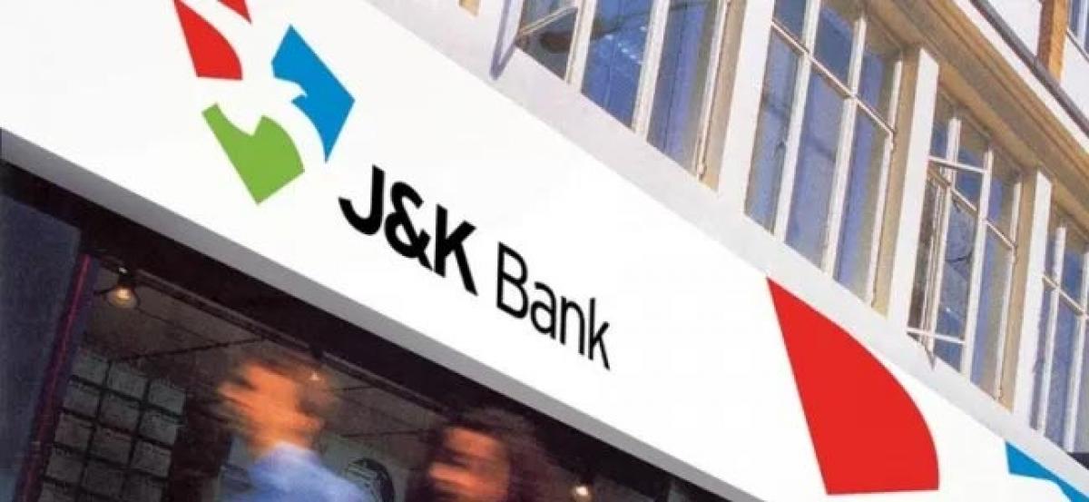 Shopian: Terrorists loot more than Rs 2 lakh from Jammu & Kashmir Bank