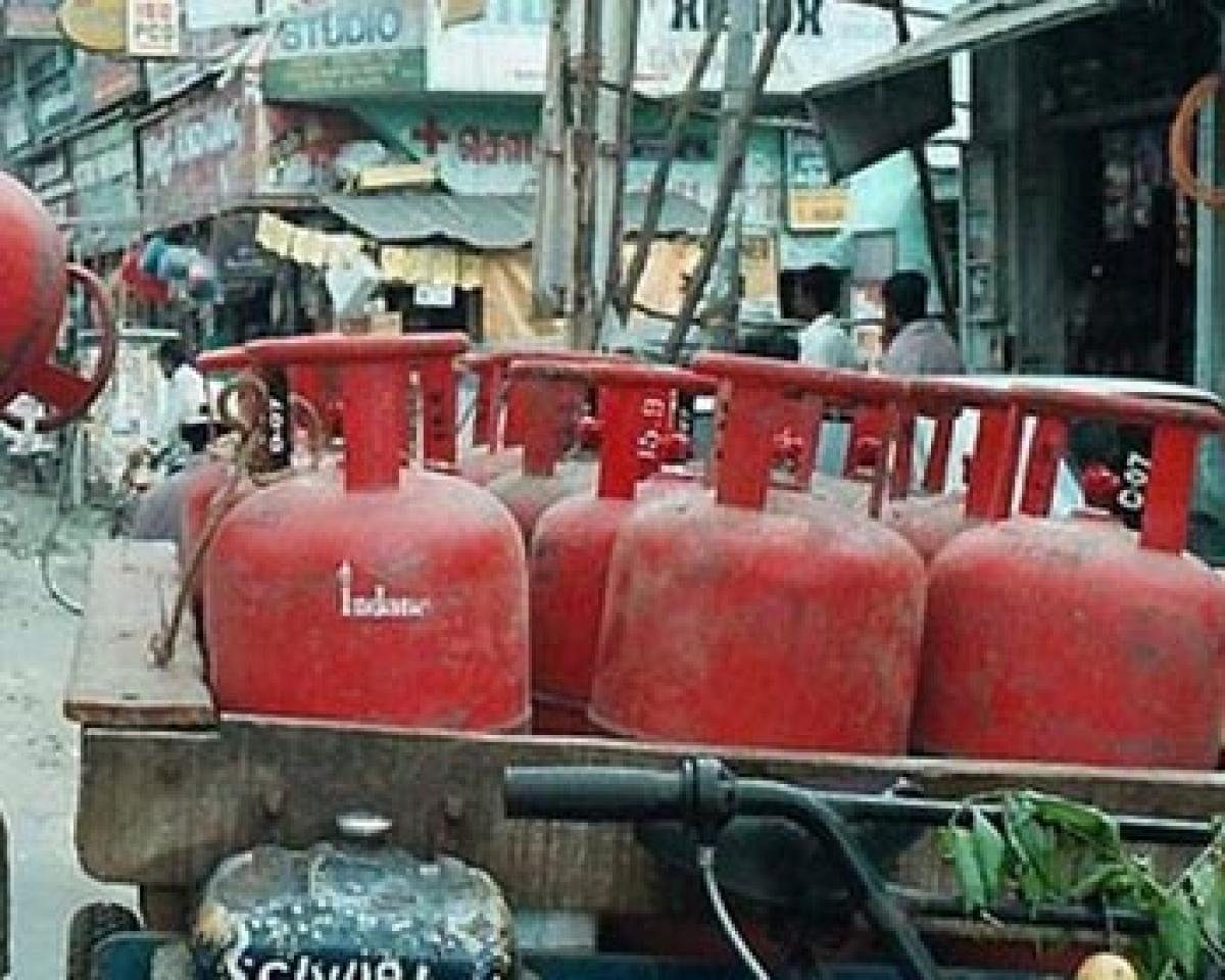 over-10-600-consumers-give-up-lpg-subsidy