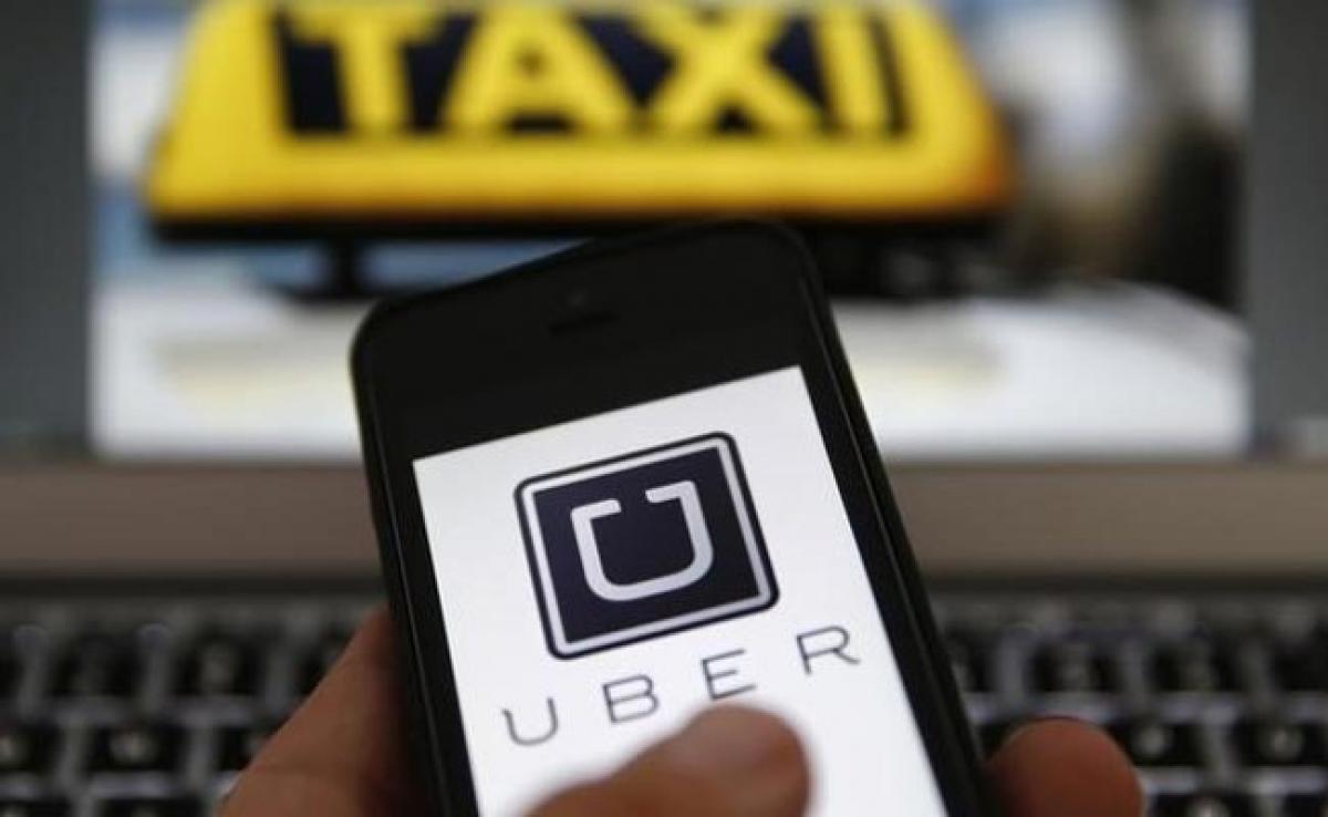 Uber Driver Ambushed by Cabbies, Beaten in Moving Car: Report