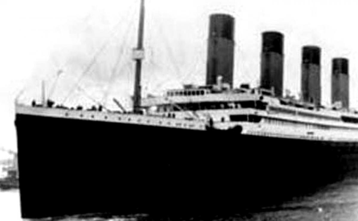 Auction of biscuit that survived Titanic ship sink