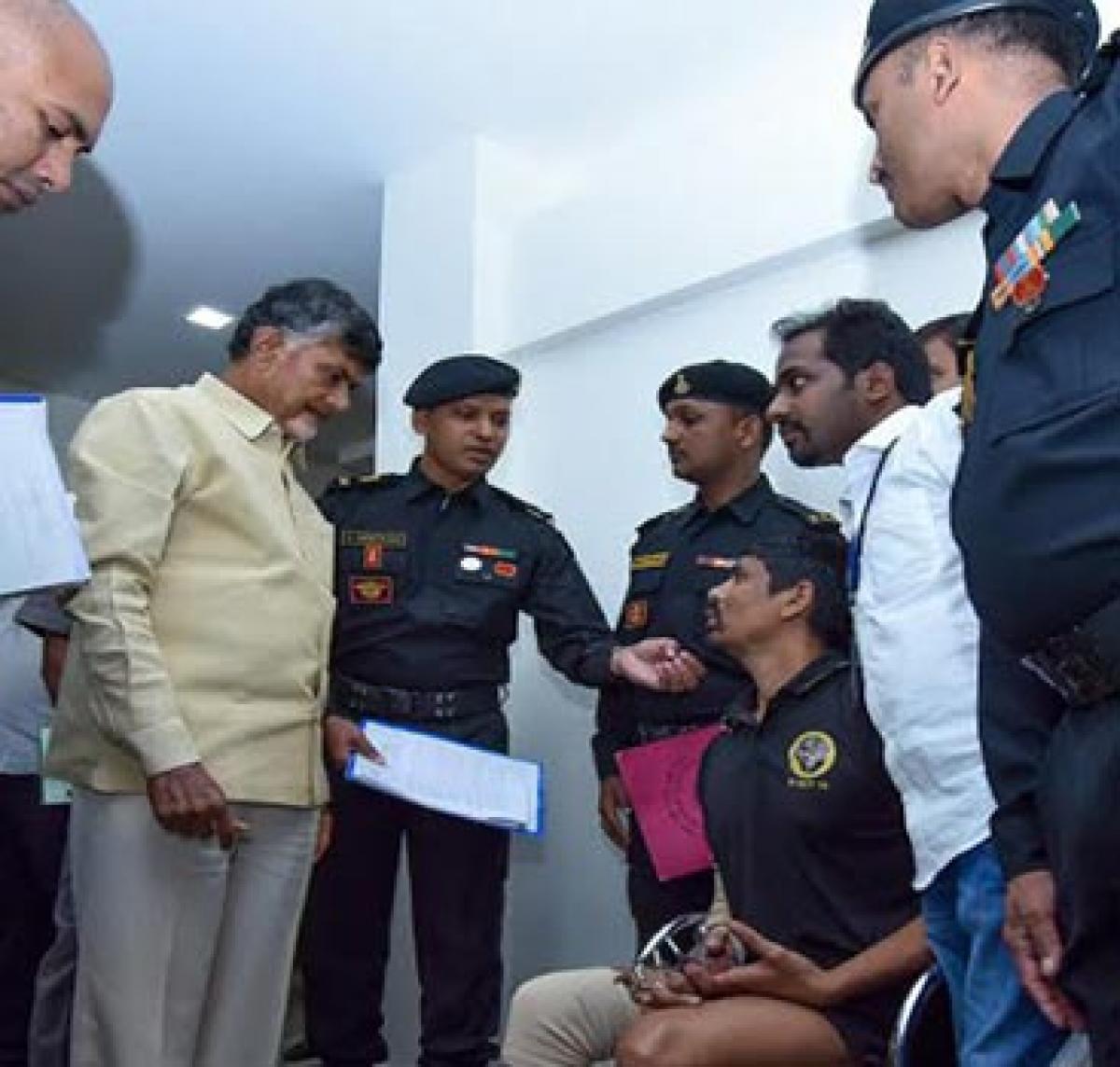 AP CM sanctions `10 lakh, house site to brave soldier