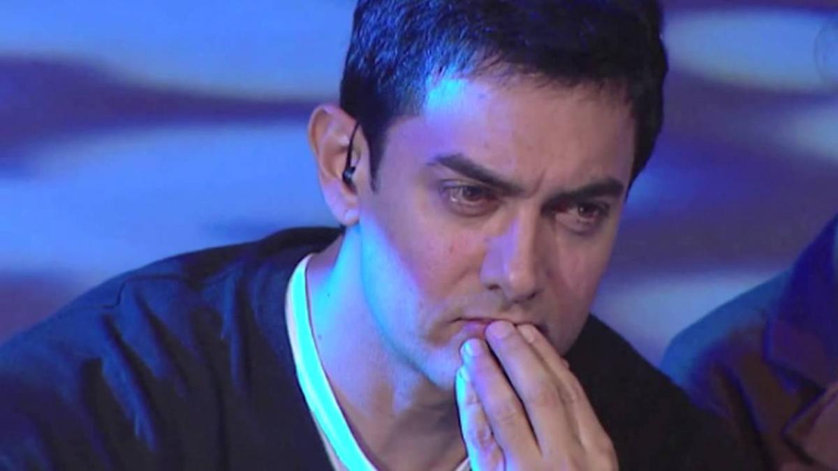 Aamir Khan cries over Katti Batti; ends up being trolled on Twitter