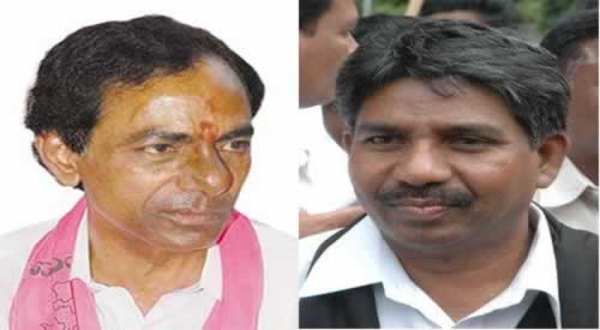 KCR should take a pledge to give up liquor: Manda Krishna