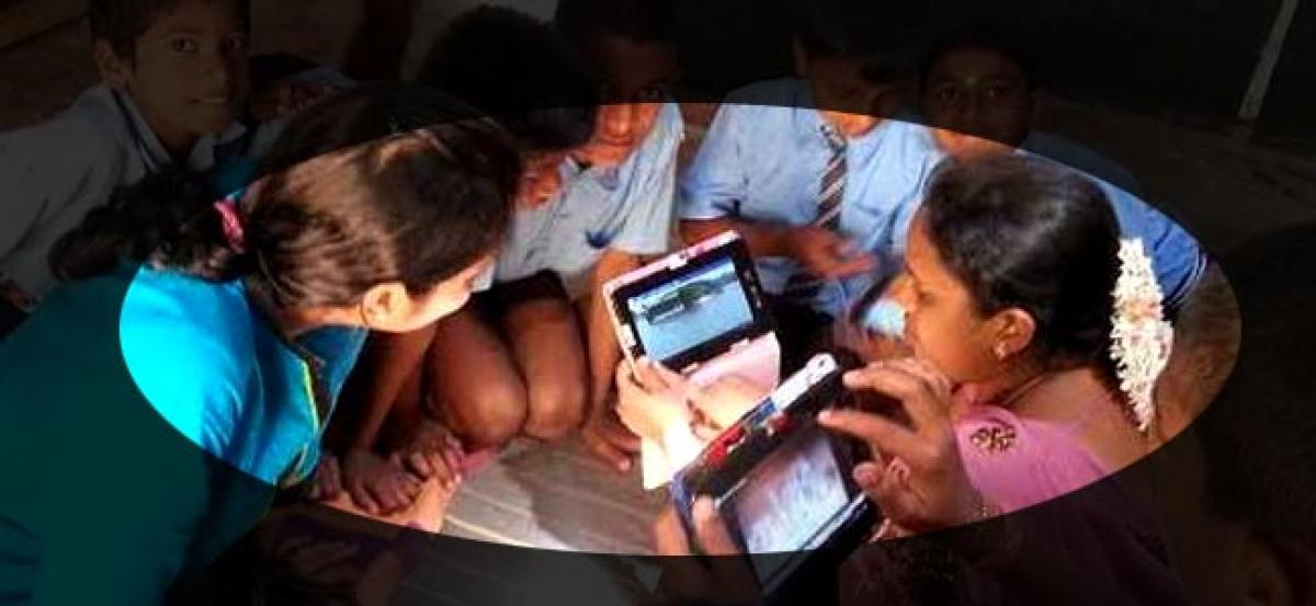 Delhi government school teachers to get mobile tablets