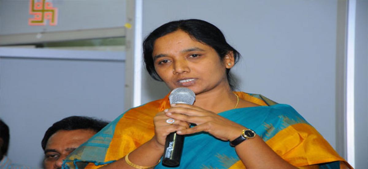 Input subsidy to be Rupees 15000 per hectare : Paritala Sunitha