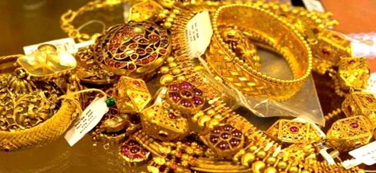 Gold, silver likely to remain weak on low demand