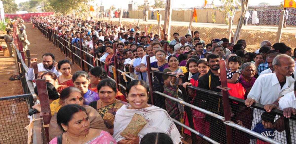 Heavy rush marks fourth day of Yagam