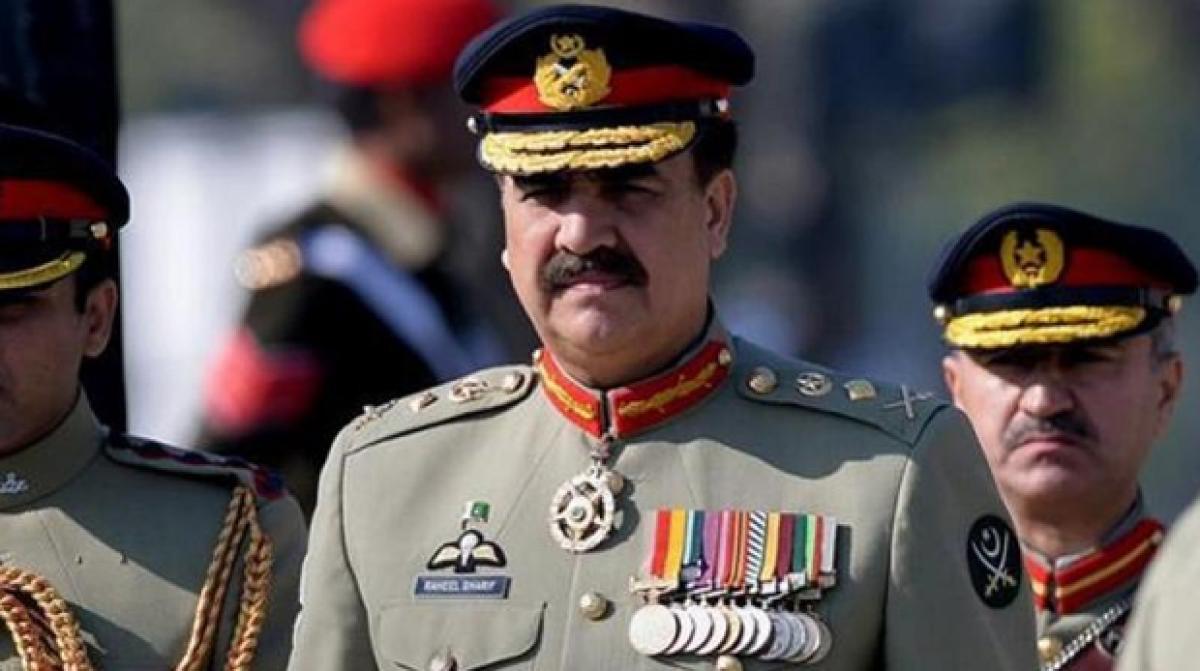 Pakistan army chief flies to Karachi after high-profile attacks