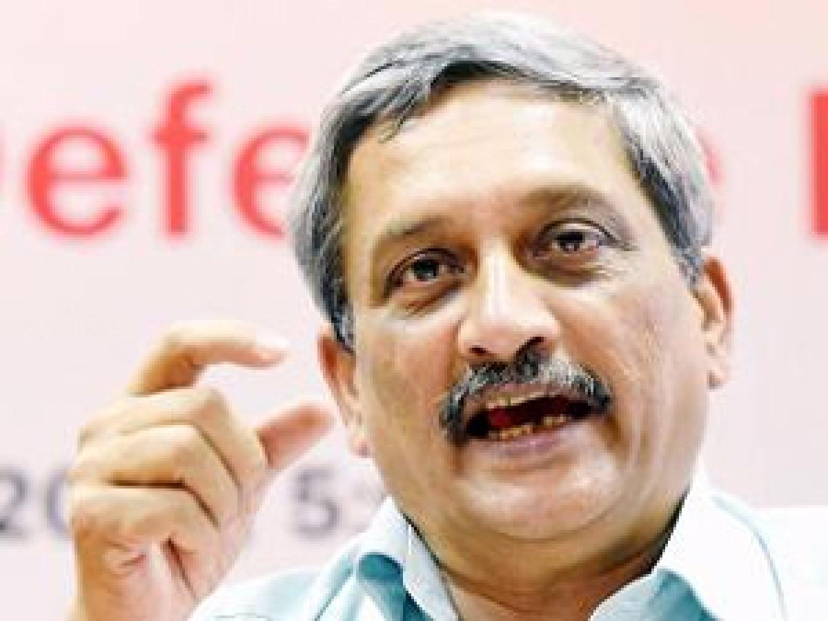 AAP questions Parrikar in Louis Berger case