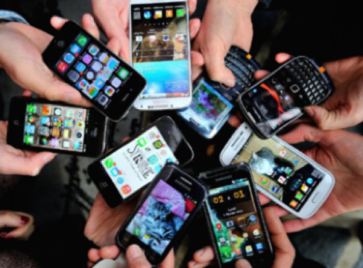 Why smartphones are just as addictive as a drug