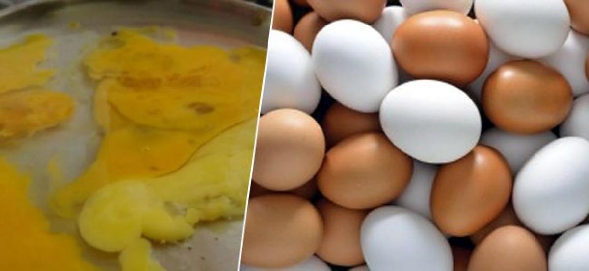 Wait, what? Man selling FAKE eggs arrested in Kolkata!