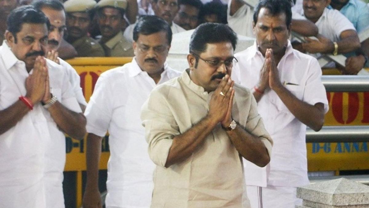 RK Nagar bypolls bribery: EC directs FIR against Dhinakaran, Palanisamy