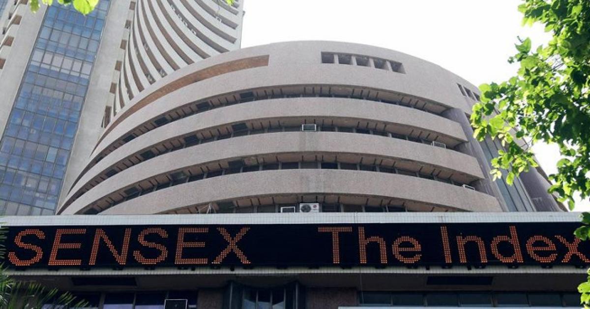 Sensex tanks 470 points in early session