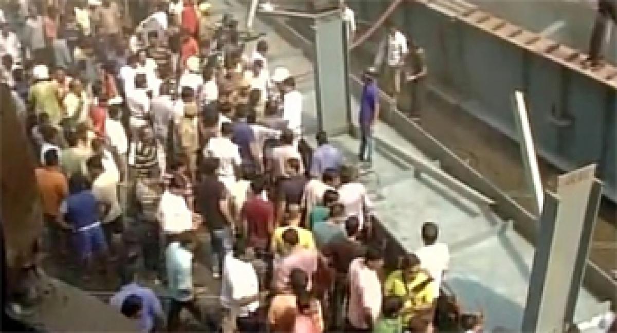 Kolkata flyover collapse: Death toll rises to 23