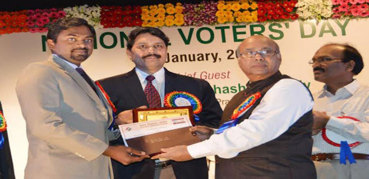 Medak Collector gets Best District Election Officer Award