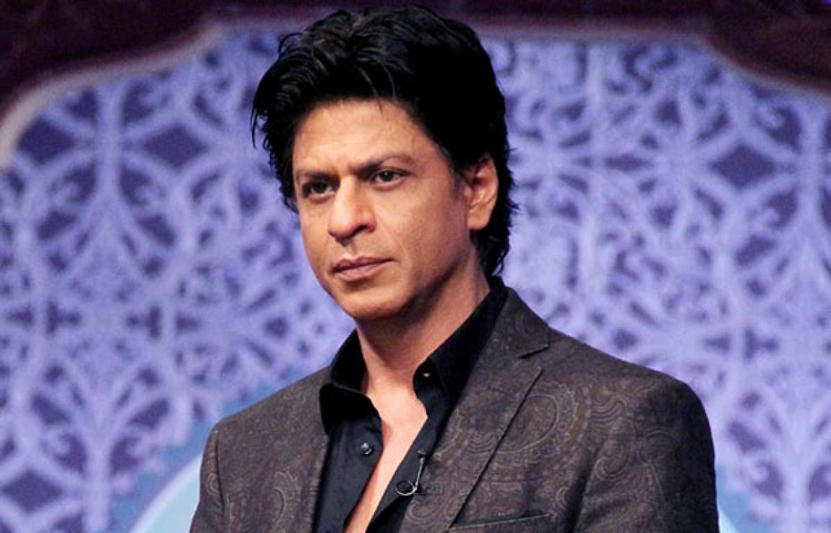 Shah Rukh Khan injured once again on the sets of FAN?