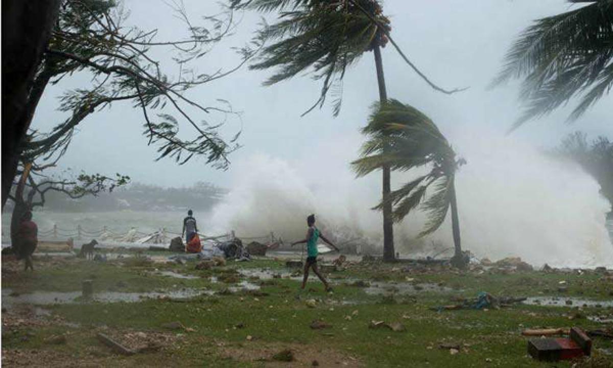 Depression crosses Tamil Nadu coast