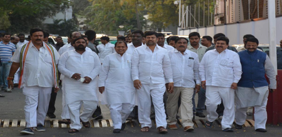 Opposition unites against MIM