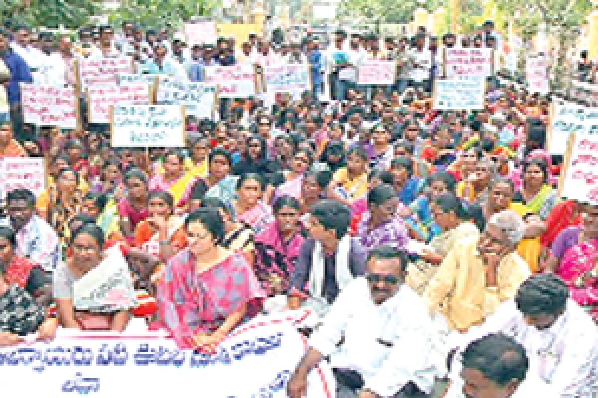 Gorakallu reservoir displaced demand for rehabilitation