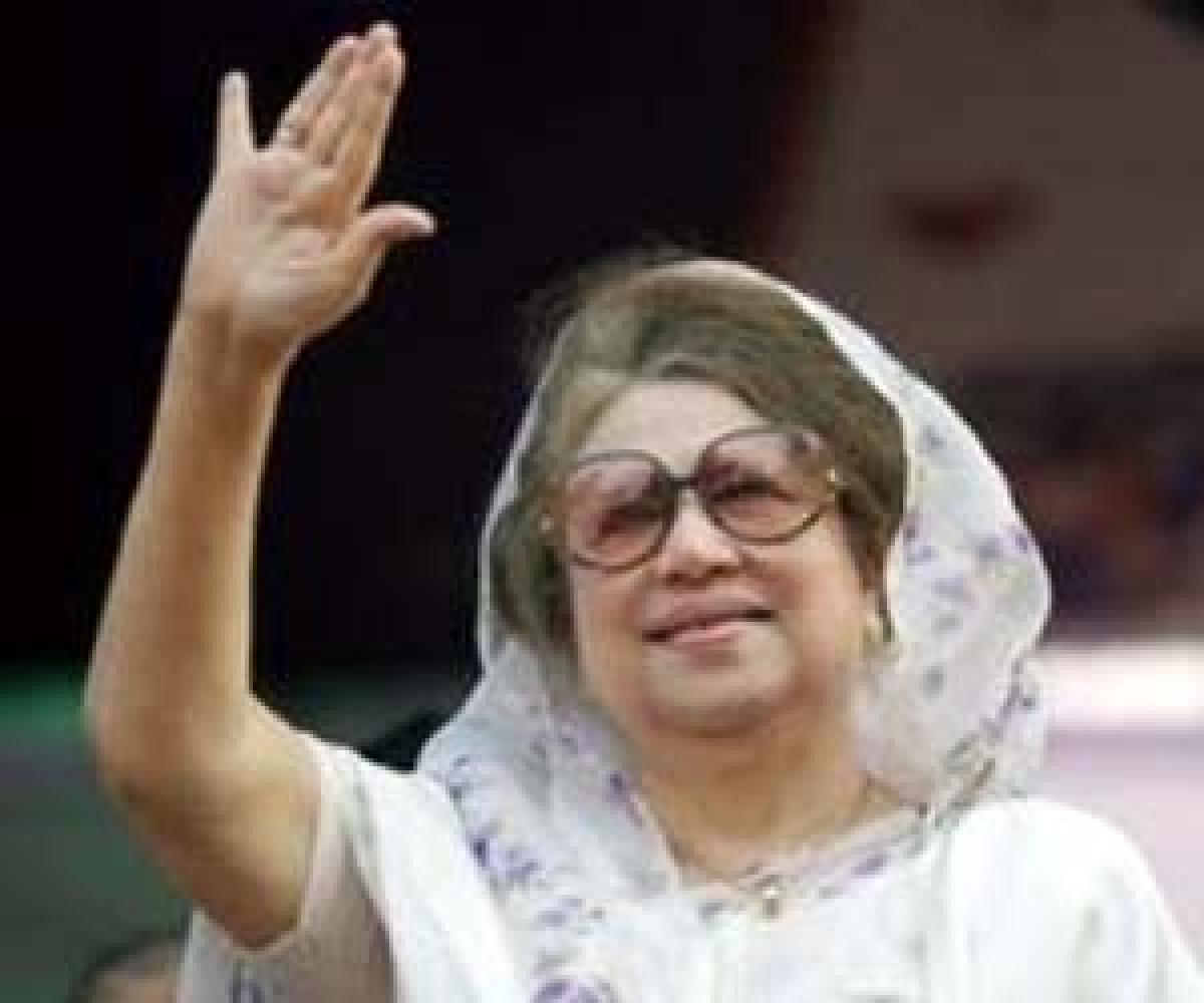 Khaleda Zia in Dhaka court over graft case