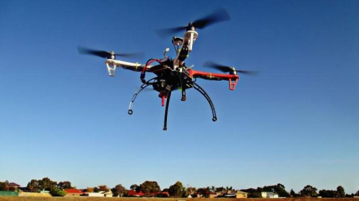 Drone closes busy Dubai international airport for an hour