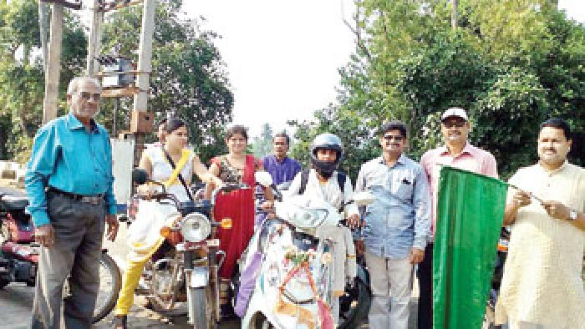 Woman bikes her way to save girl child