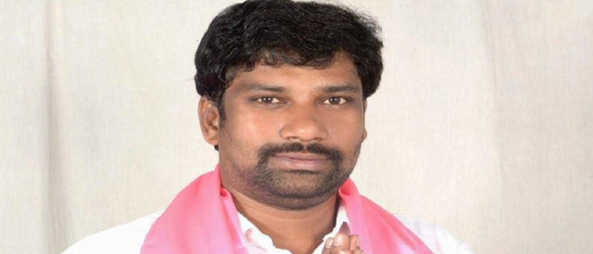 TRS MP lauds KCR for launching Gurukuls