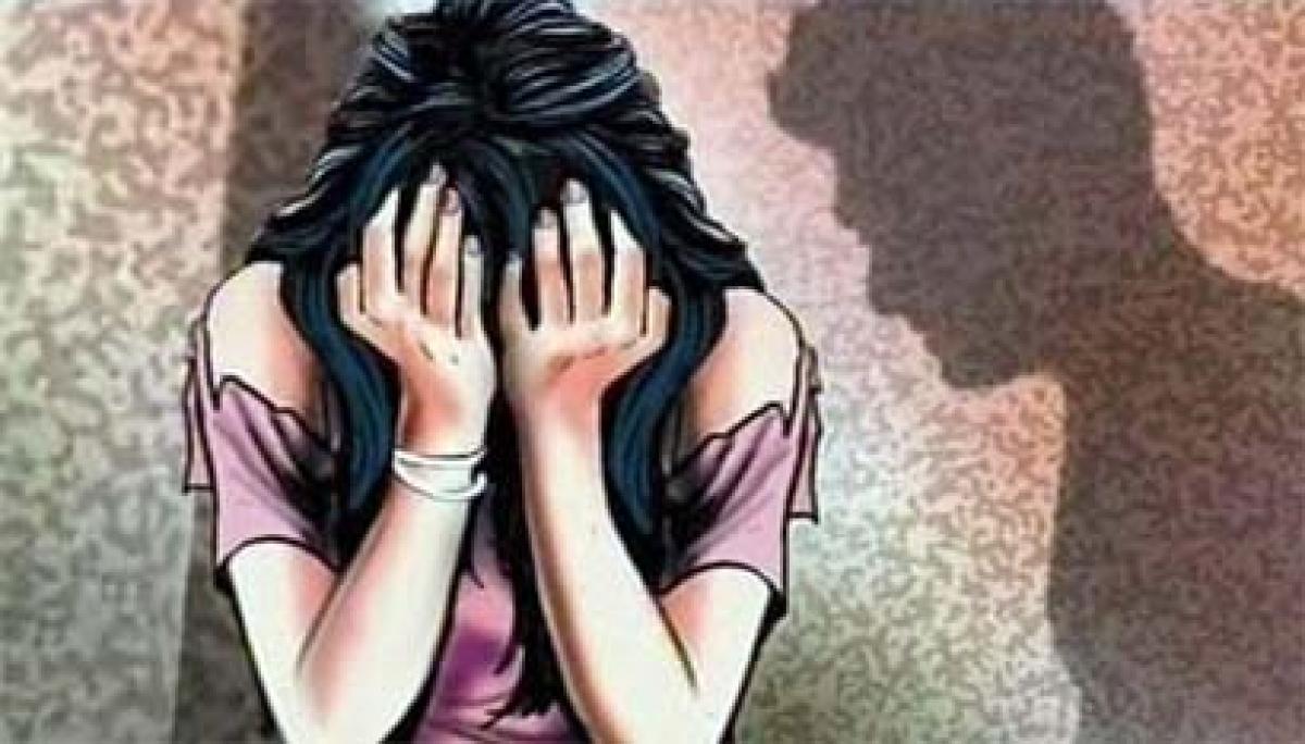 Howrah: Girl attempts daring escape to thwart rape bid