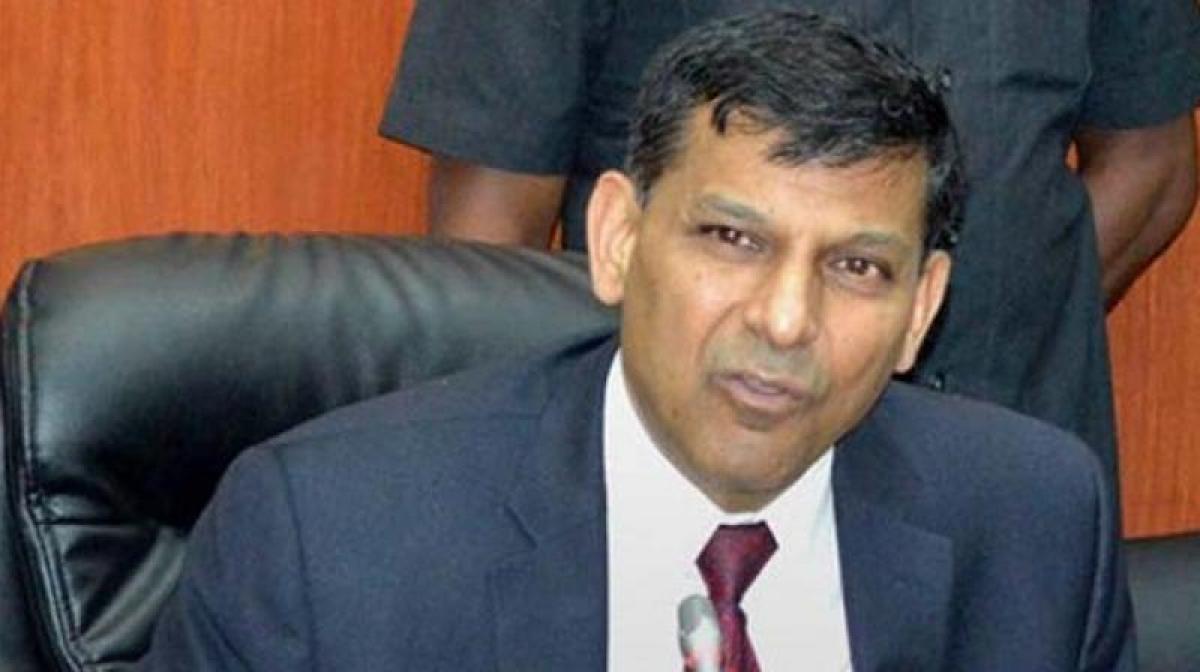 India seen keeping interest rates steady as Rajan waits for rain