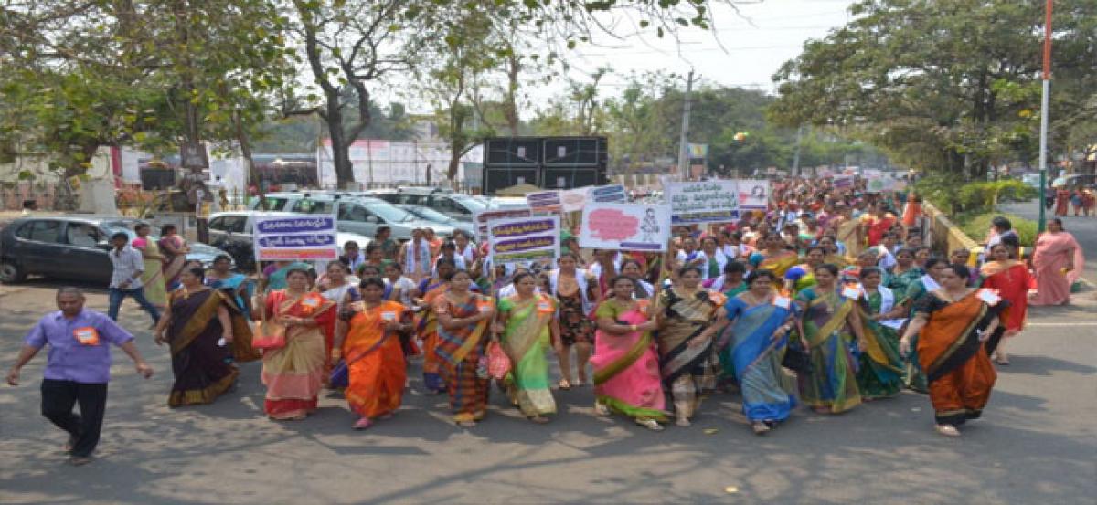 Rally to mark Women’s Day organised