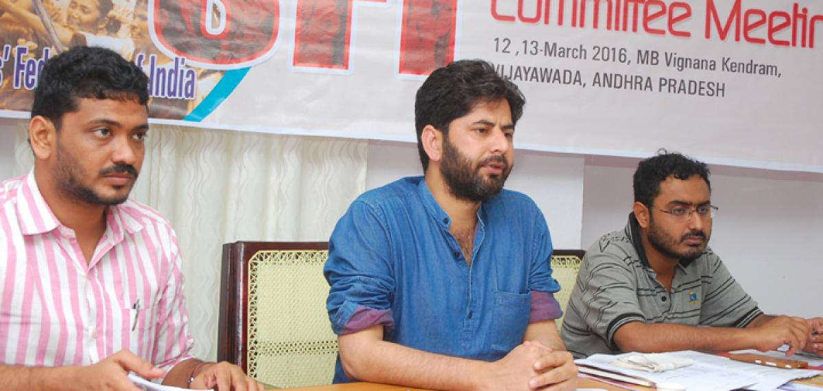 SFI vows to fight against communal forces