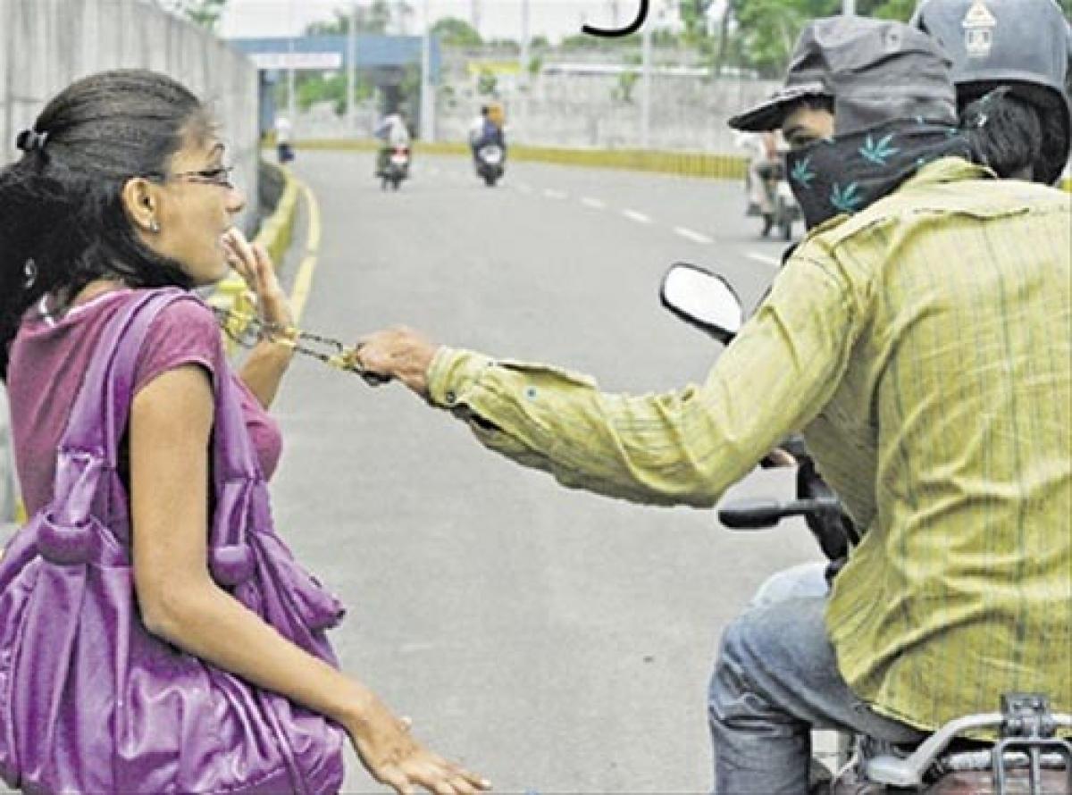 Chain-snatchers run riot in city again