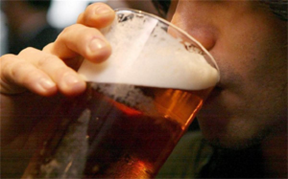 Brits who are heavy drinkers ignore alcohol guidelines