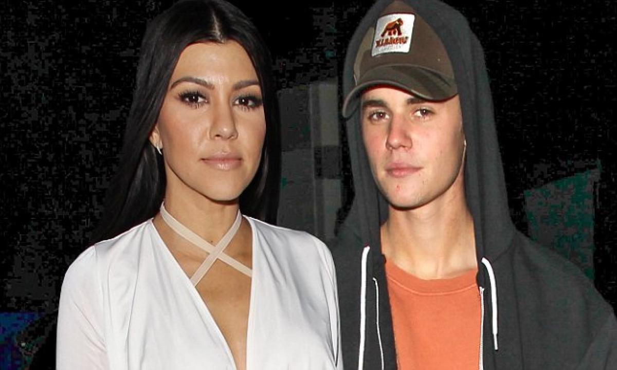 Is Kourtney Kardashian carrying Justin Biebers baby?