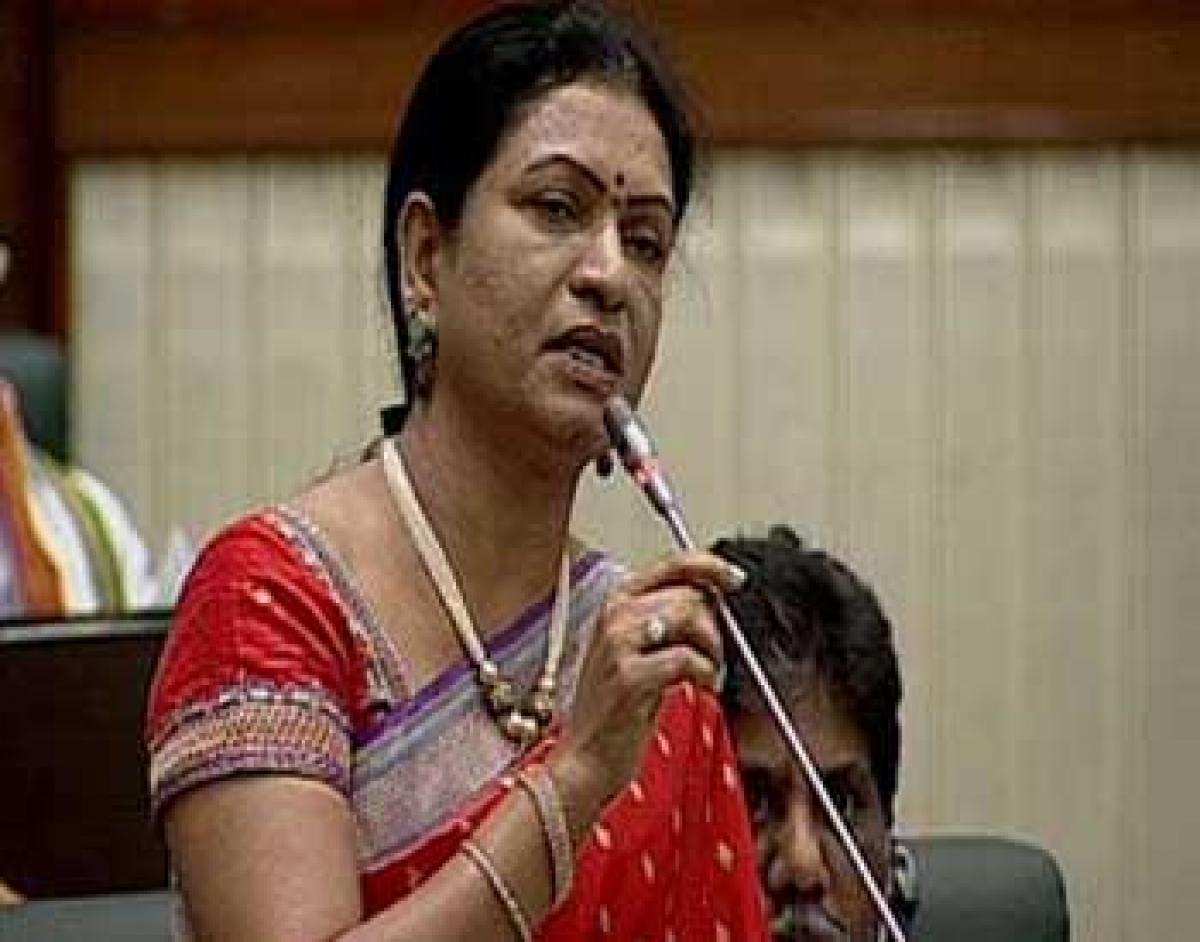 Cong MLA Aruna warns of war