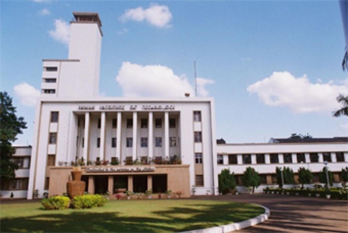 IIT fees may be revised from 90,000 to 3 Lakhs soon