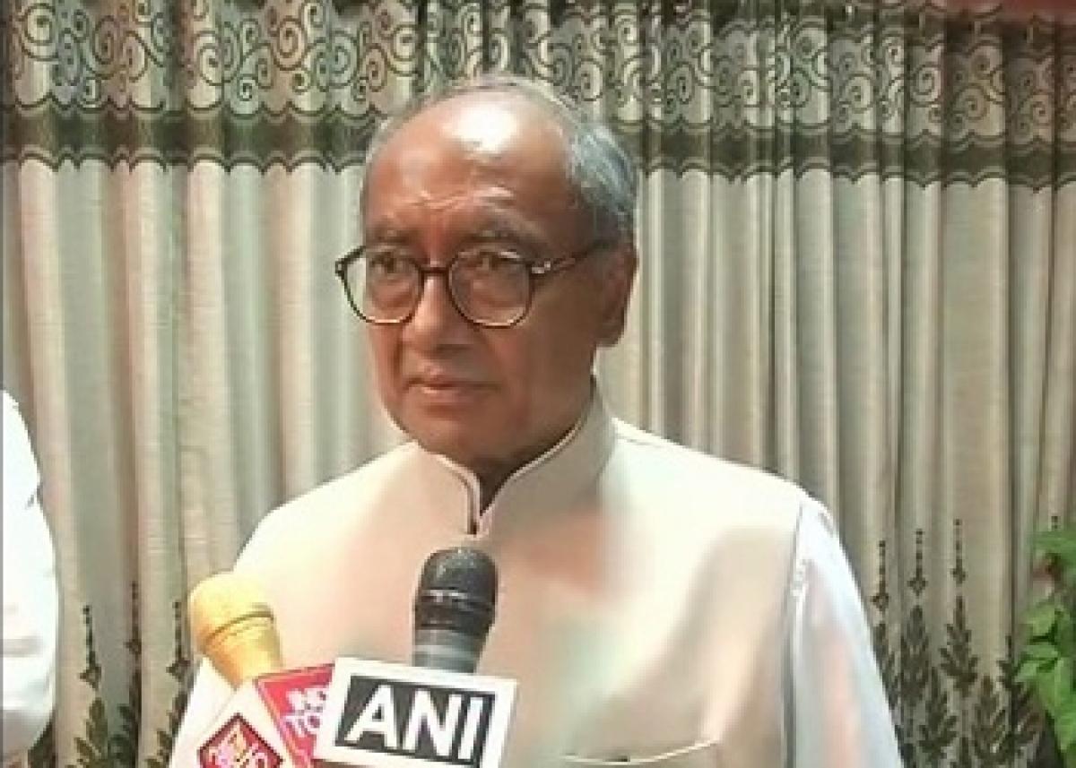 Govt. framing innocent while offenders such as Mallya walk free: Digvijay