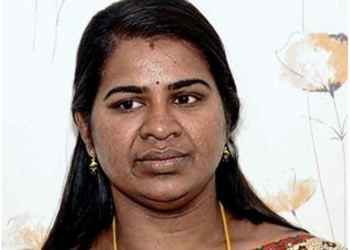 Former GHMC mayor Banda Karthika Reddy loses to TRS candidate