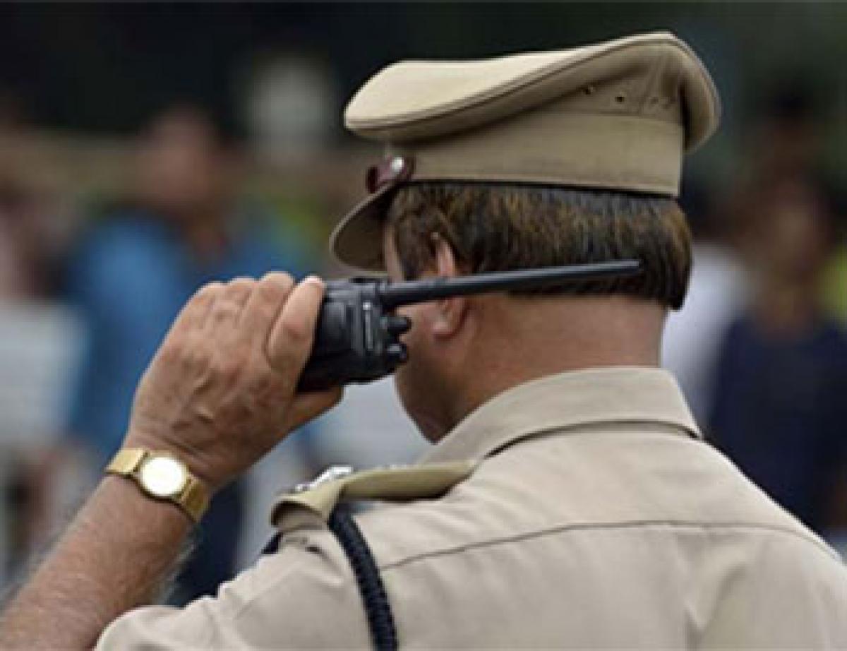 Camouflaged cops to take on chain snatchers