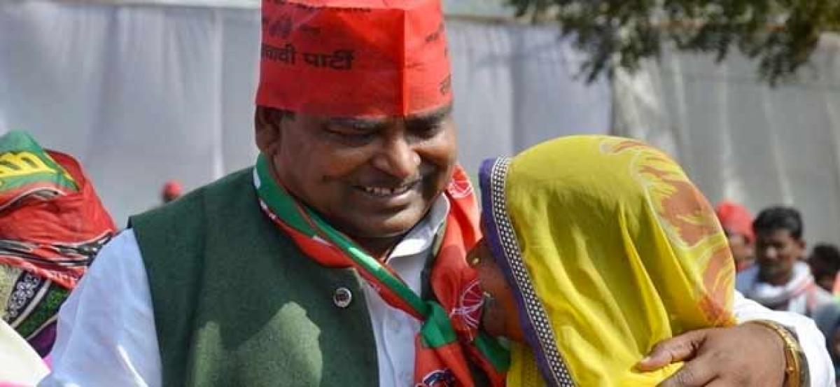 UP: Lucknow cops file chargesheet against SP leader Gayatri Prajapati in alleged rape case