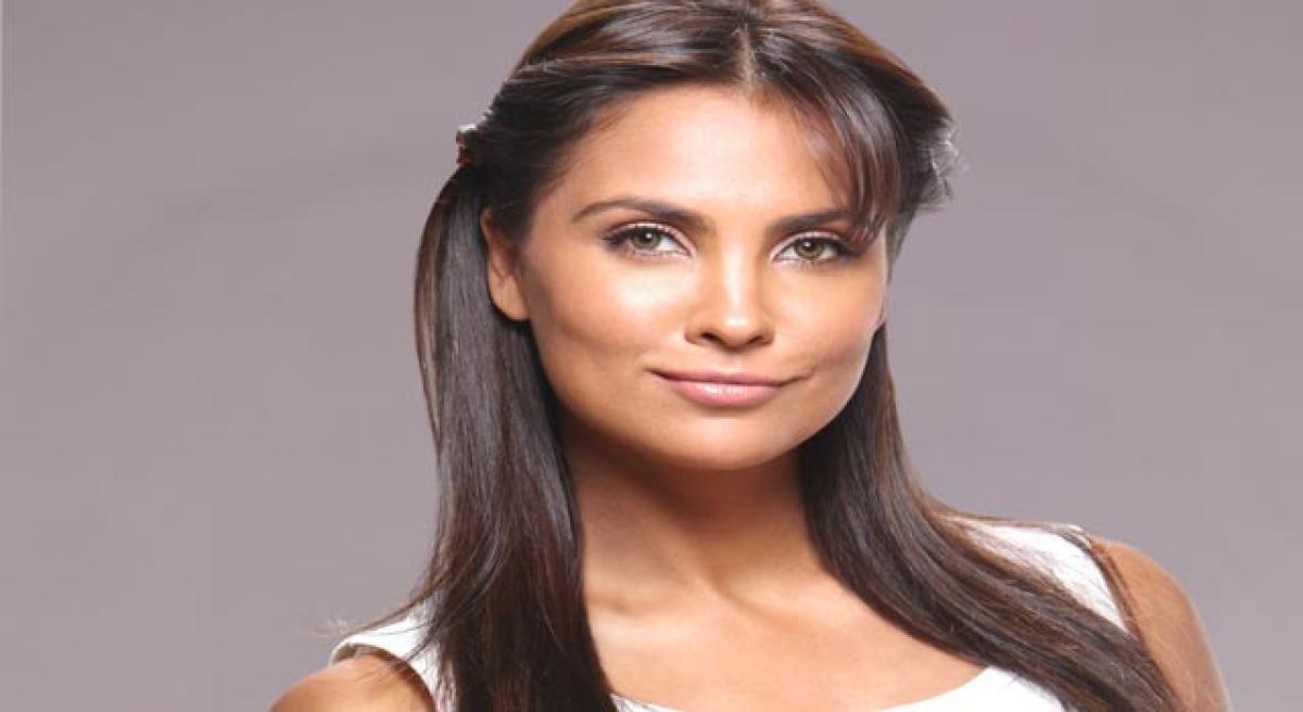 Lara Dutta to play single NRI mother in new film