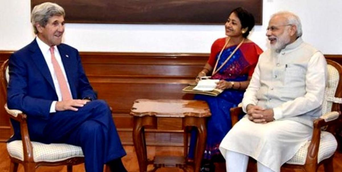 Kerry, Pritzker meet Modi